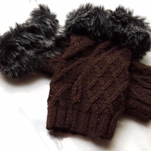 Hand Warmers Brown and Gray Faux Fur - Picture 1 of 5
